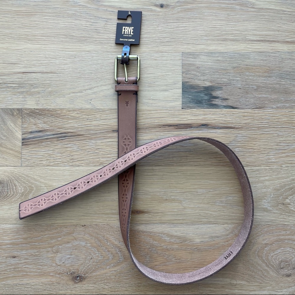 FRYE Belt size (L)